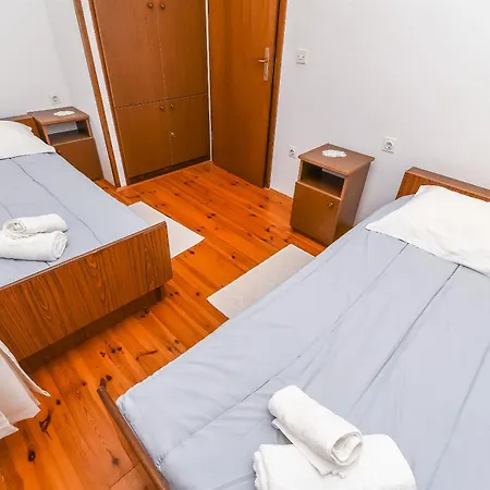 Neda Apartman Trogir