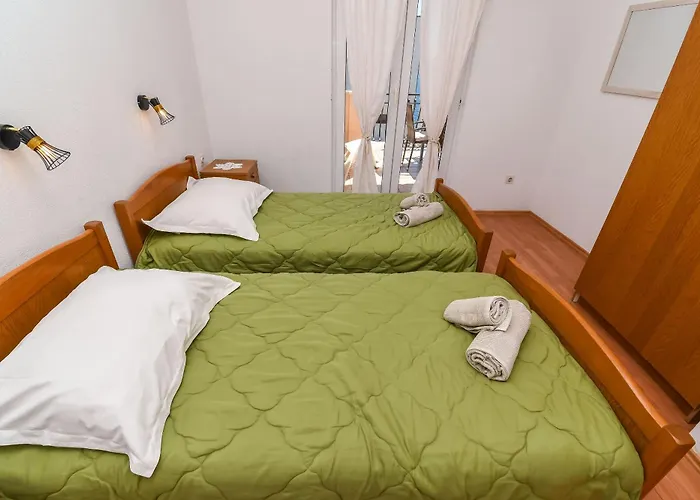 公寓 Neda 特罗吉尔